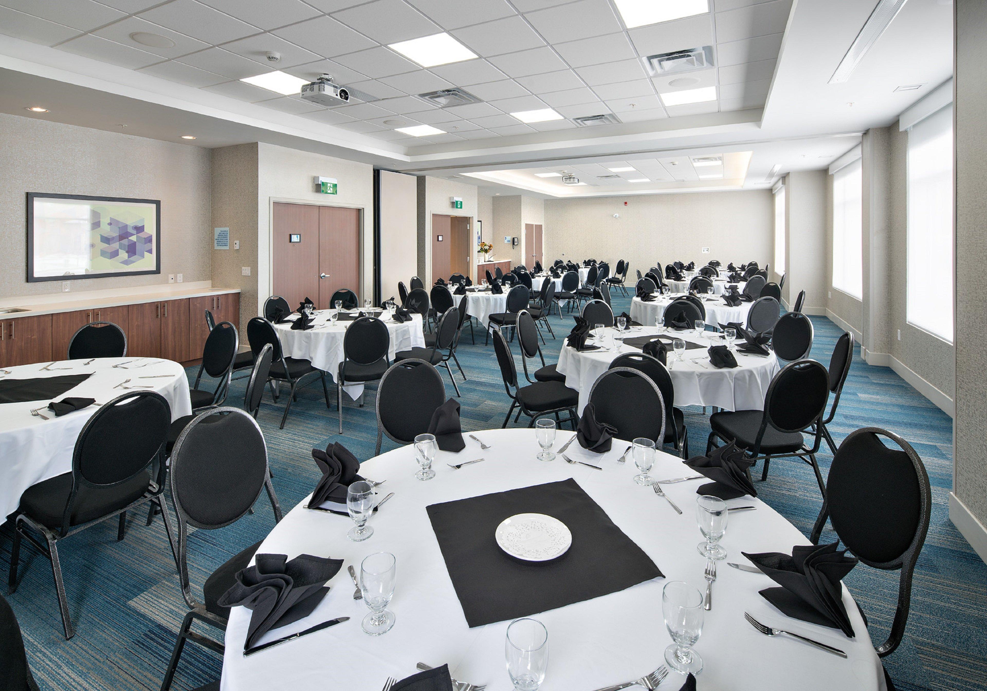 Holiday Inn Express - Red Deer North By Ihg Zewnętrze zdjęcie