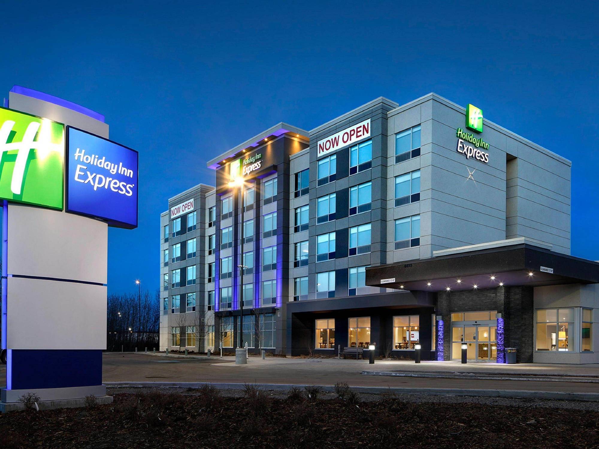 Holiday Inn Express - Red Deer North By Ihg Zewnętrze zdjęcie